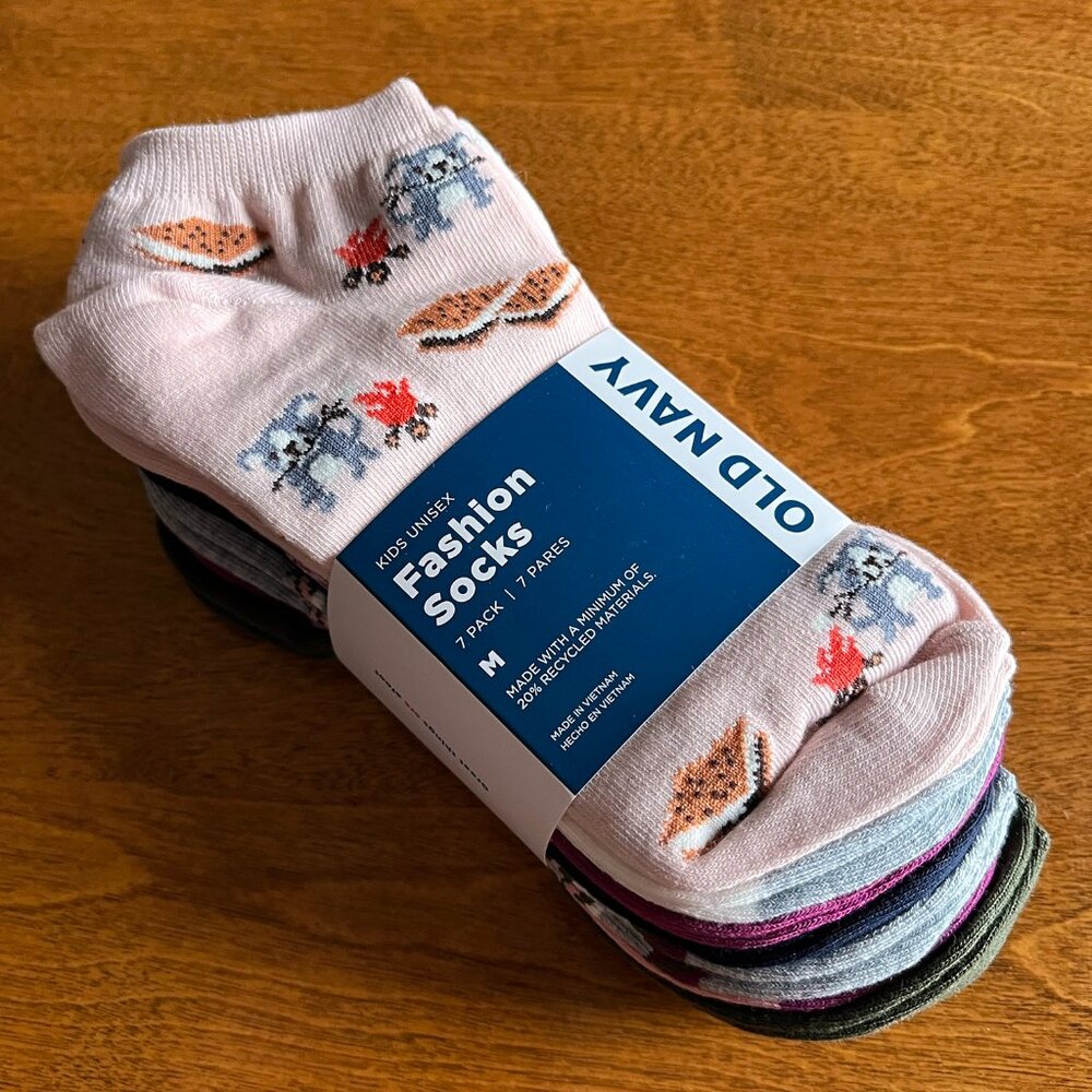 Old Navy 7-pack camping theme socks M NWT